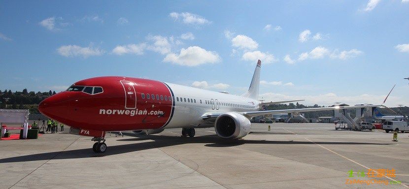 IMG-Norwegian-Air-Boeing-737-MAX-8-on-ground.jpg