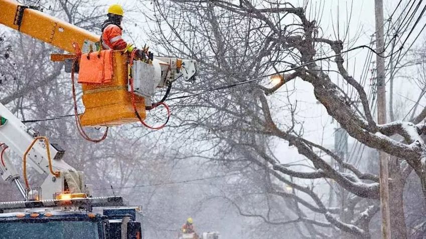 冰雨强风导致13.9万户家庭停电，蒙特利尔南岸受影响最严重-3.jpg