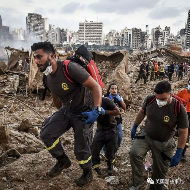 黎巴嫩大爆炸第一批10个消防员，只剩一具全尸-31.jpg