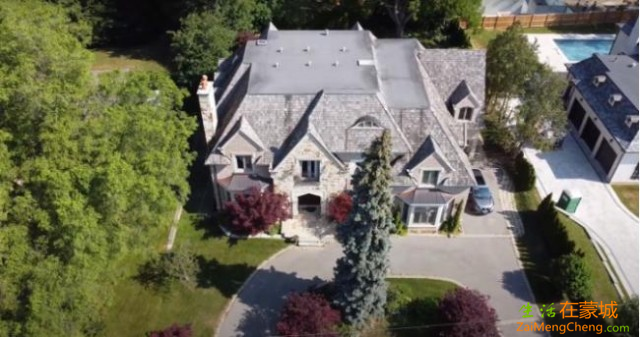 加拿大古堡豪宅卖4650万 院子大得像公园-1.png