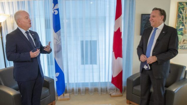 尊重自主权：保守党领袖与魁北克省长会面-1.jpg