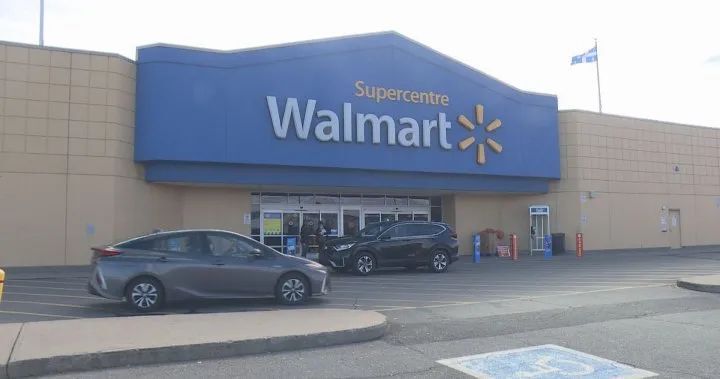 蒙特利尔西岛一家Walmart超市被人纵火，目前关闭中 周日开放-1.jpg