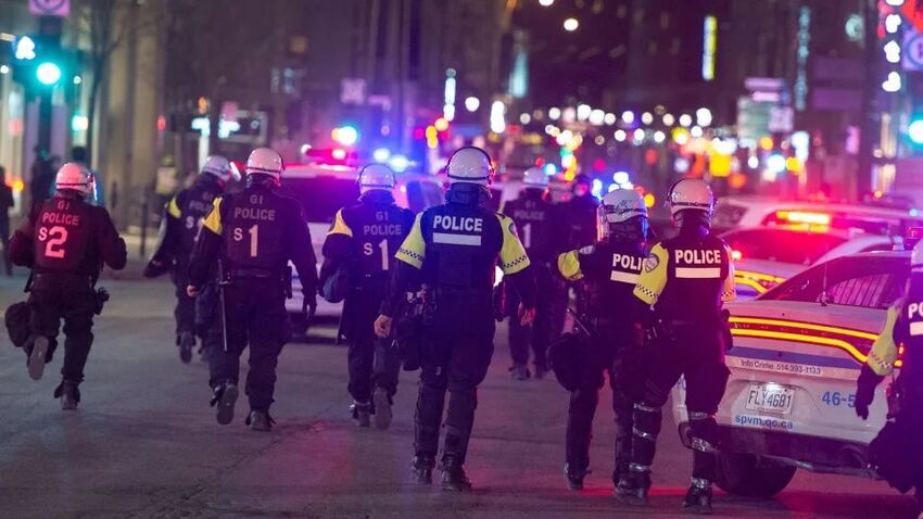 蒙特利尔​再举行反宵禁大游行，大批警员出动，多人被捕-12.jpg