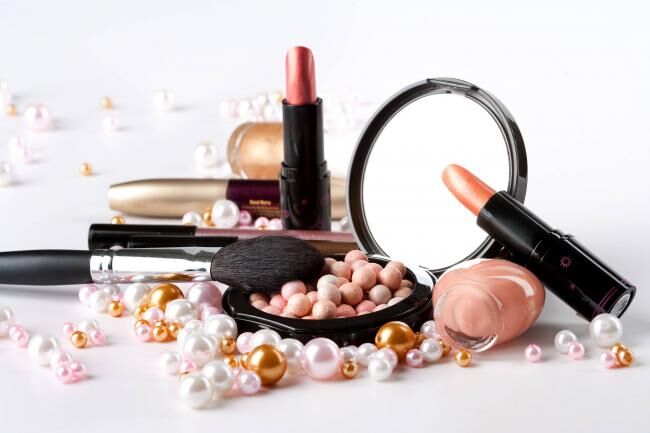 超半数化妆品含有高浓度有毒物 或有致癌风险-1.jpeg