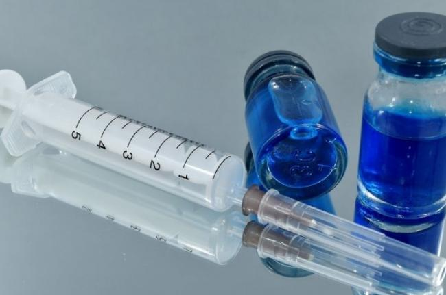 专家呼吁接种流感疫苗 警告今年流感季更严重-1.png