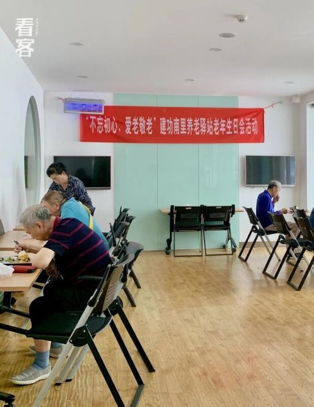 “老年食堂”在北京二环以内 中国最孤独的食堂-5.jpg
