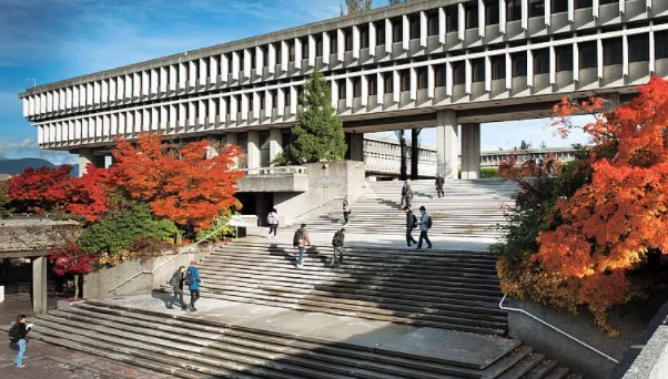 SFU蝉联第一！麦克林发布2022年加拿大大学排名-4.png