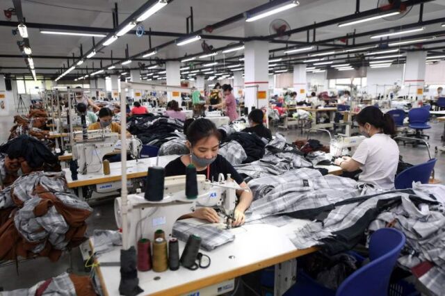 200万越南工人逃离工厂：球鞋发售延期-1.jpg