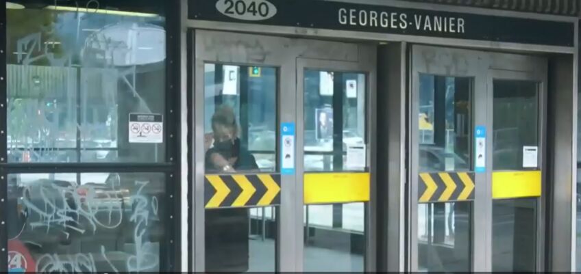 蒙特利尔女子离开地铁站时摘下口罩 遭遇至今心有余悸经历-2.jpg