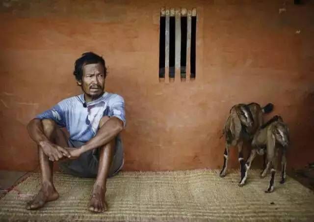 尼泊尔“卖肾村”：人人身上一道疤-2.jpg