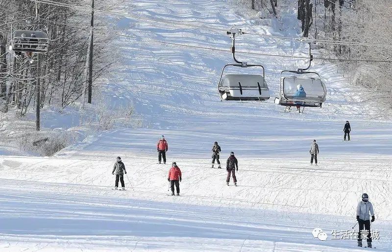 预计今冬游客人数将会创纪录 魁省滑雪场正在招聘14,000人-1.jpg
