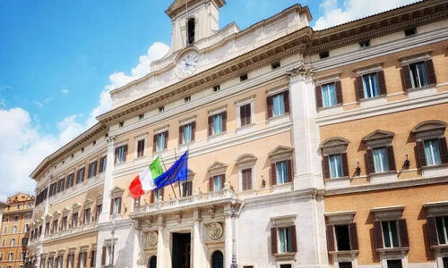 意大利议会众议院通过新法案 公民海外代孕被定为犯罪