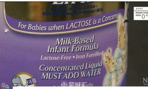 奶粉价格猛涨20% 美国加拿大婴儿奶粉都断货