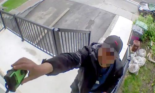 魁省车主注意！用这个便宜的小玩意偷豪车太容易了