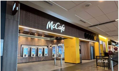 快看！蒙特利尔机场内自助McCafé店正式开放 加拿大机场史上首家 ...