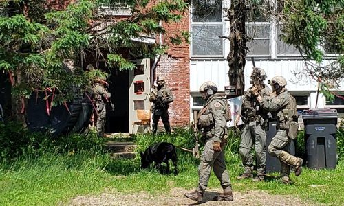 加拿大皇家骑警突袭魁省两地 与恐怖组织有关