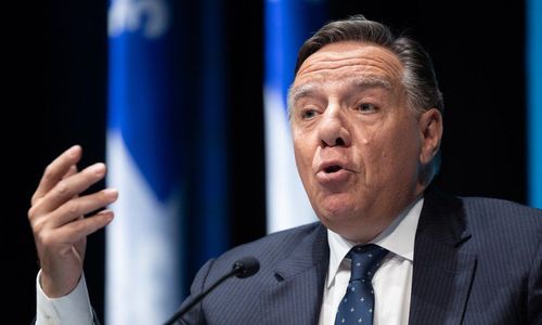 魁省CAQ党领：如果连任 将大量接收这类移民 否则会威胁“民族凝聚力” ... ... ...