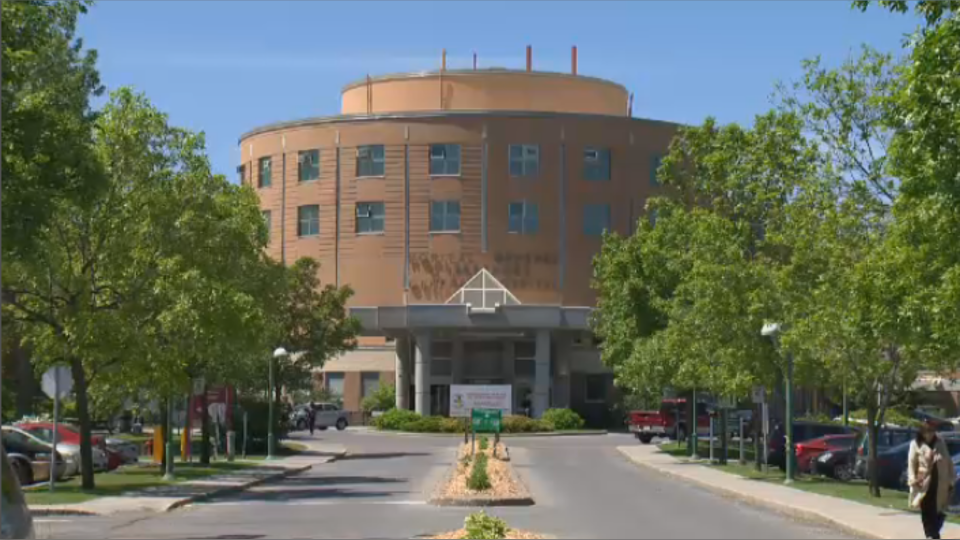 蒙特利尔西岛这家医院急诊室挤爆了 呼吁暂时别去那看病