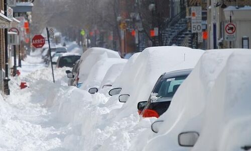 蒙特利尔遭遇33厘米大暴雪，市政府宣布除雪作业今天开始