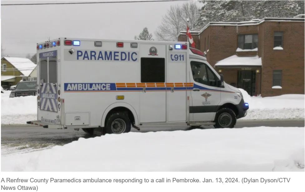 暴风雪袭击加拿大 两人在铲雪时心脏骤停死亡