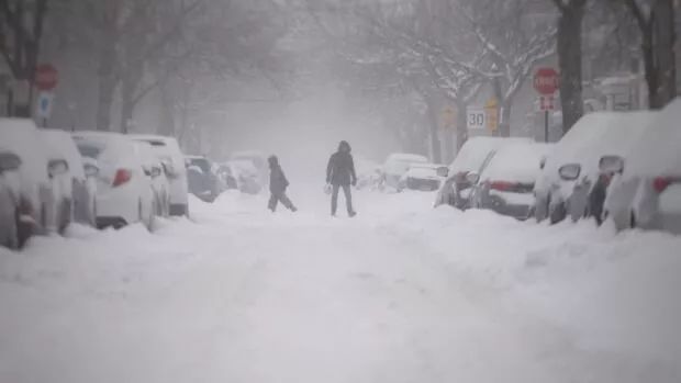 突发！明天不用返校啦！暴风雪来袭！蒙特利尔大部分学校宣布周一关闭！ ... ... ... . ...