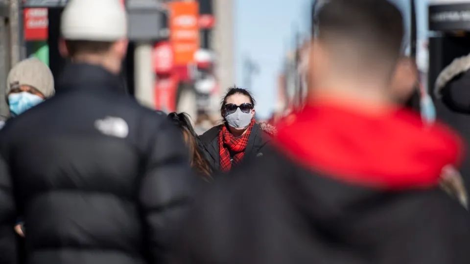 魁省疫情“爆表”!刚刚宣布这些场所紧急关闭,加拿大军队进驻该地区支援,关于口罩的 ...