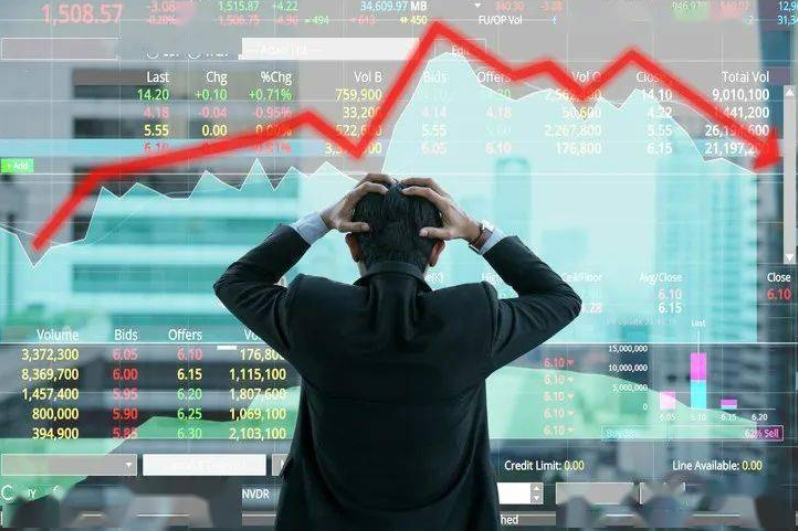 金融邮报：加拿大金融业史诗级裁员“大屠杀”