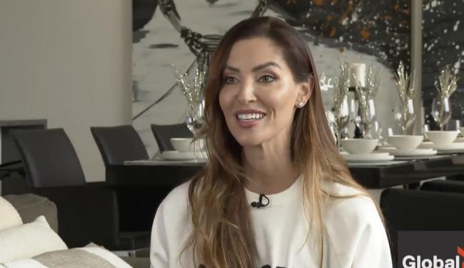 美到令人窒息！加拿大美女模特创深潜摄影吉尼斯